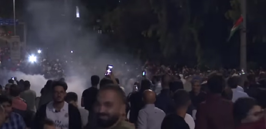 Xάος στην Ιορδανία – Βασιλιάς Αμπντάλα: “Ο Θεός να μας φυλάει” (vid)
