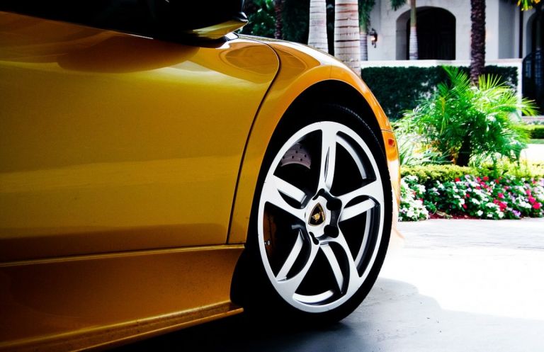 Lamborghini Aventador S Roadster: Πόσο κοστίζει αυτό το αυτοκίνητο