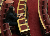 Πρόταση μομφής: Η Χρυσή Αυγή διέγραψε τον Μπαρμπαρούση – Τρέμουν τις συλλήψεις