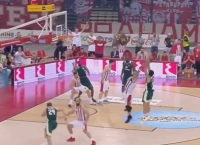 Η φάση που σήκωσε αντιδράσεις στο ΣΕΦ (vid)