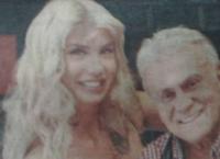 Ο Ψωμιάδης αγκαλιά με “καυτή” Ελληνίδα πορνοστάρ στη Θεσσαλονίκη (pic)