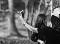 Έρευνα: Οι ναρκισσιστές έφηβοι παίρνουν καλύτερους βαθμούς στο σχολείο