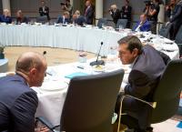 Η Ελλάδα θα δέχεται “επιστροφές προσφύγων” από τη Γερμανία – Το “δώρο” της Μέρκελ στον Τσίπρα
