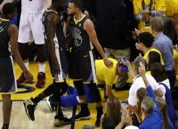 NBA Finals: Εύκολα το 2-0 οι Γουόριορς, 122-103 επικράτησαν των Καβαλίερς