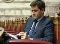 Χουλιαράκης για χρέος: Μην το αφήσουμε στα χέρια των ξένων