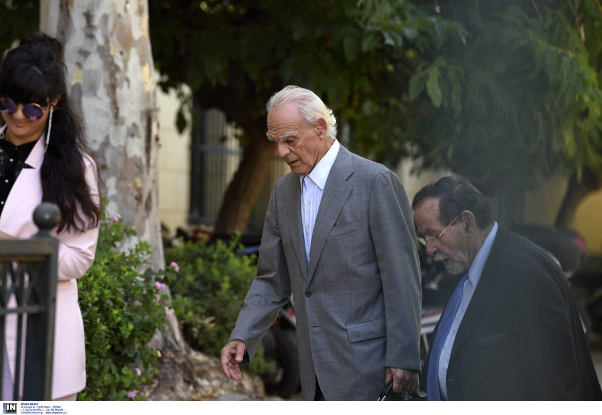 Άκης Τσοχατζόπουλος: Ελεύθερος με απαγόρευση εξόδου από τη χώρα (pics)