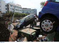 Μαρούσι: Η βροχή λίγων λεπτών σακάτεψε περιουσίες (pics)