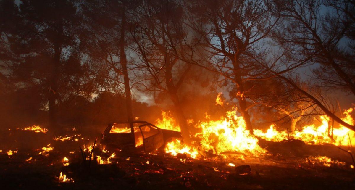 Φωτιά Κινέτα: Σταμάτησαν τα δρομολόγια του ΚΤΕΛ προς Πελοπόννησο και Ήπειρο
