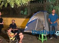 Δήμος Θεσσαλονίκης: Συμβασιούχοι έστησαν σκηνές έξω από το υπουργείο Μακεδονίας-Θράκης (pics&vid)
