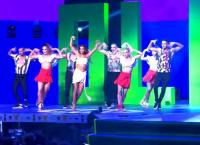 Ελένη Φουρέιρα: Αποθεώθηκε στη σκηνή των Mad VMA (vid)