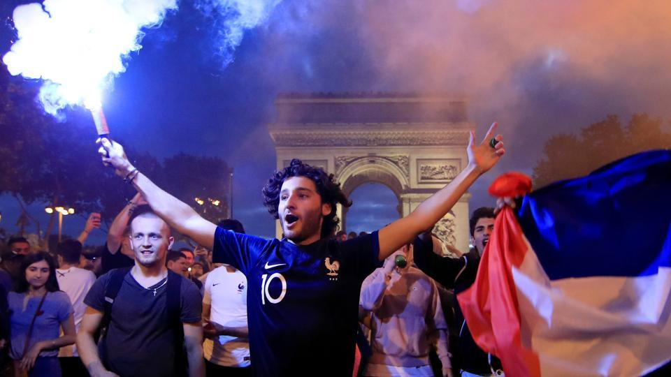 Μουντιάλ 2018: Παροξυσμός στη Γαλλία για τους Παγκόσμιους Πρωταθλητές