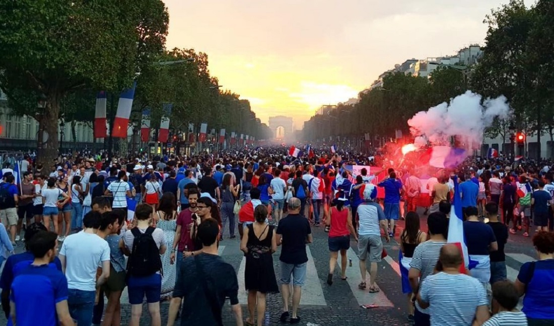 Γαλλία: Υπό κράτηση 292 άνθρωποι για επεισόδια στους εορτασμούς του Μουντιάλ