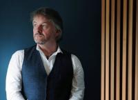 Η Αθήνα υποδέχεται τον Ιρλανδό συγγραφέα Τζον Κόνολι