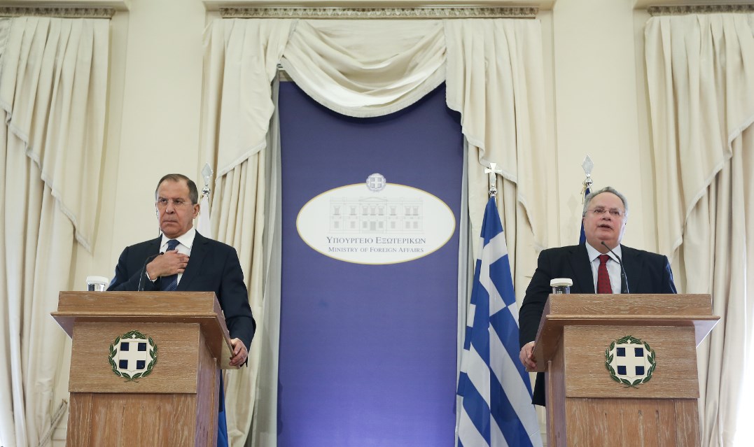 Απελάσεις Ρώσων: Η Αθήνα απαντά στην Ρωσία – Να σταματήσει η συνεχής ασέβεια προς την Ελλάδα