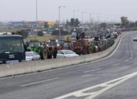 Οι αγρότες κατεβάζουν τρακτέρ στο κέντρο της Θεσσαλονίκης