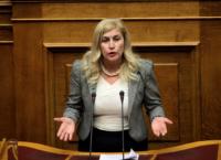 Αυλωνίτου: Ξεσάλωσε το twitter με την απίστευτη ατάκα της (pics&vid)