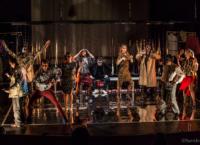 “Αυτή η Νύχτα Μένει” – Η παράσταση