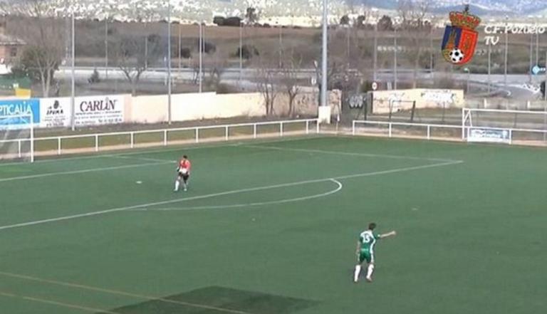 Γκολ 40χρονου τερματοφύλακα από βολέ