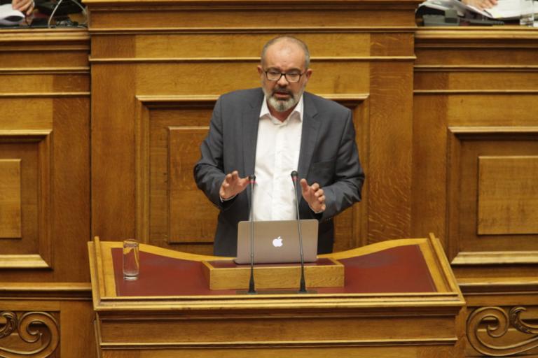 Με έξι βουλευτές έμεινε το Ποτάμι: Αποχώρησε ο Μπαργιώτας