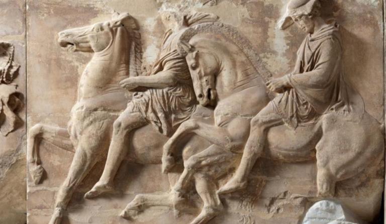 Έφιππη πομπή για την διεθνή έκθεση “documenta 14”