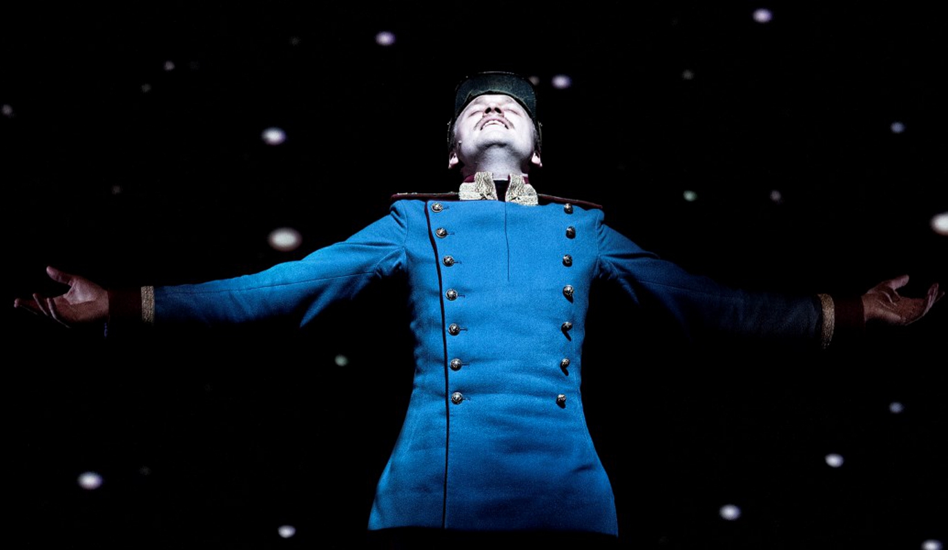 “Βeware of Pity” των Complicite & Schaubühne