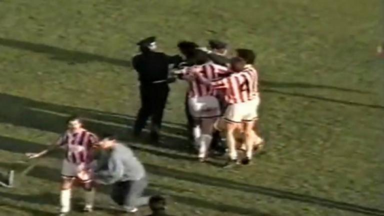 Το απίστευτο κυνηγητό οπαδών του Ολυμπιακού στον Δημόπουλο (vids)