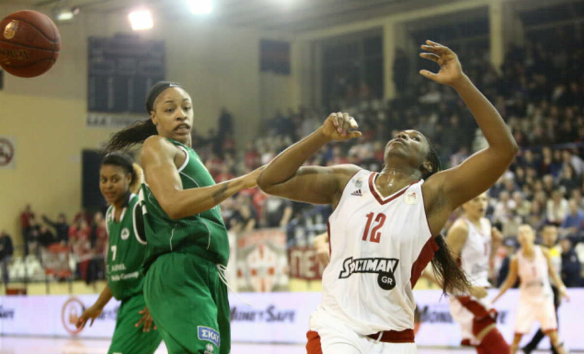 Άνετα το 14-0 για τον Ολυμπιακό, στη παράταση ο Παναθηναϊκός