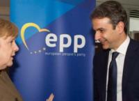 Σε εξέλιξη η συνάντηση Μητσοτάκη-Μέρκελ