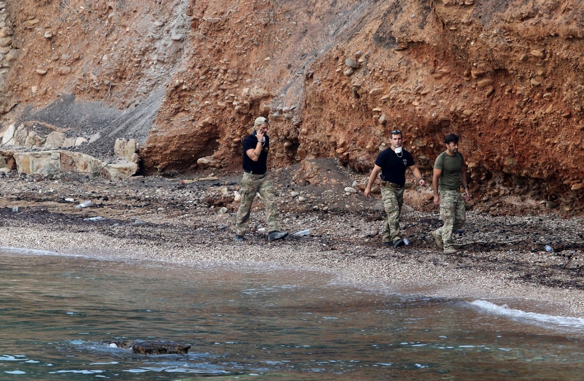 Φωτιά Ραφήνα: Βατραχάνθρωποι ψάχνουν αγνοούμενους σε θαλάσσια περιοχή (pics)