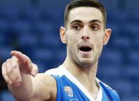 Ιδού: Η πρώτη φωτογραφία του Παπαπέτρου με την πράσινη φανέλα (pic)