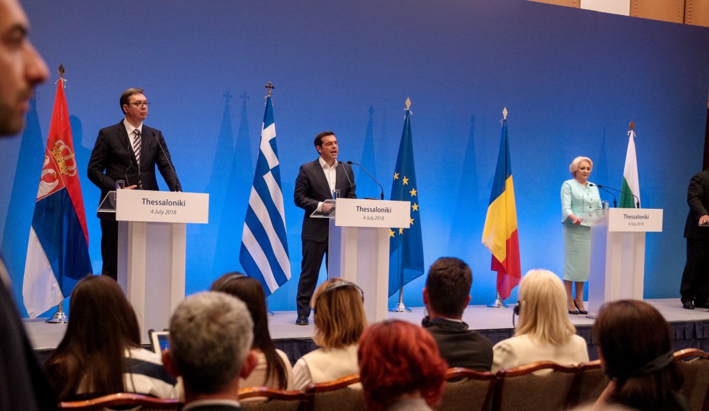 Τσίπρας: Βαλκάνια χωρίς εθνικισμούς αλλά με συνανάπτυξη και συνεργασία (vid)