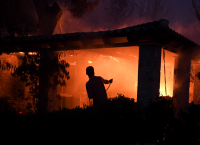 Εθνική τραγωδία: Επισήμως 49 νεκροί από τη φωτιά – Οικογένειες κάηκαν αγκαλιασμένες