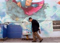 Reuters: Με 2 ευρώ στην τσέπη και βερεσέ το φόντο της καθαρής εξόδου