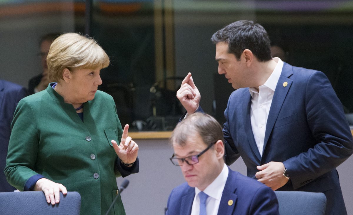 Μέρκελ: Στενή επίβλεψη τέσσερις φορές το χρόνο μετά τα μνημόνια