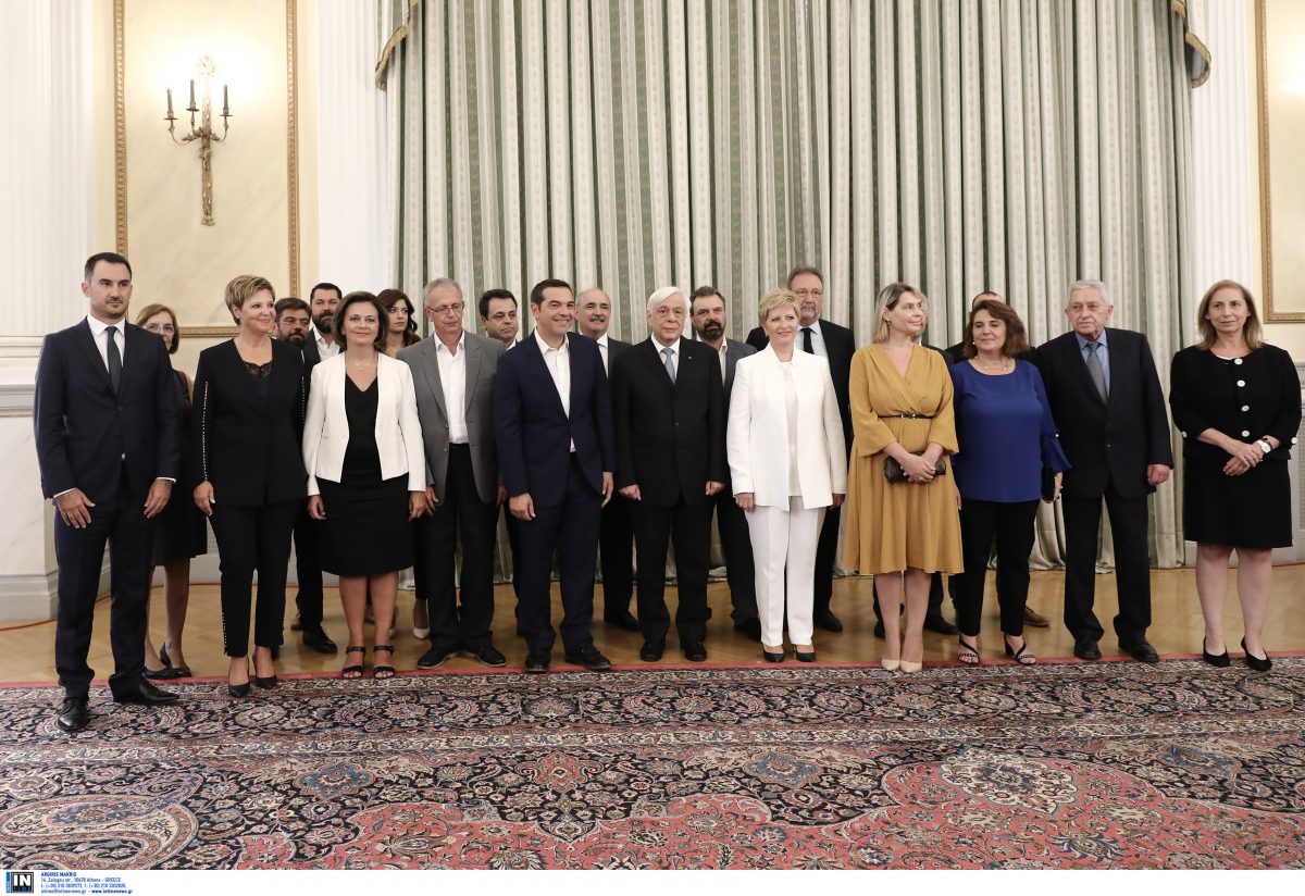 ΑΝΑΣΧΗΜΑΤΙΣΜΟΣ: Ορκίστηκαν οι 19 νέοι υπουργοί