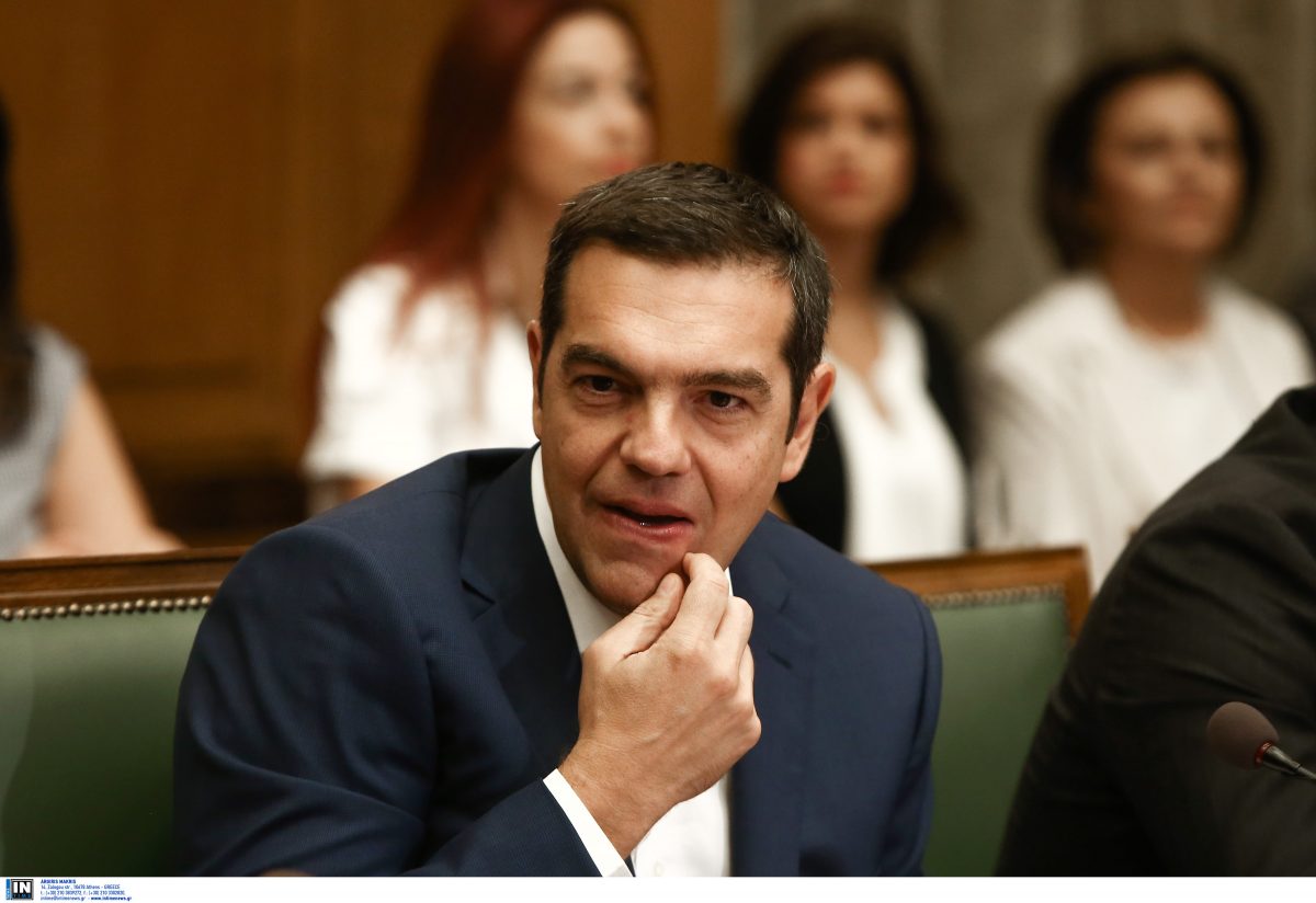 Βρυξέλλες: Απαντούν σε δεσμεύσεις Τσίπρα – “Η συμφωνία άλλα λέει”