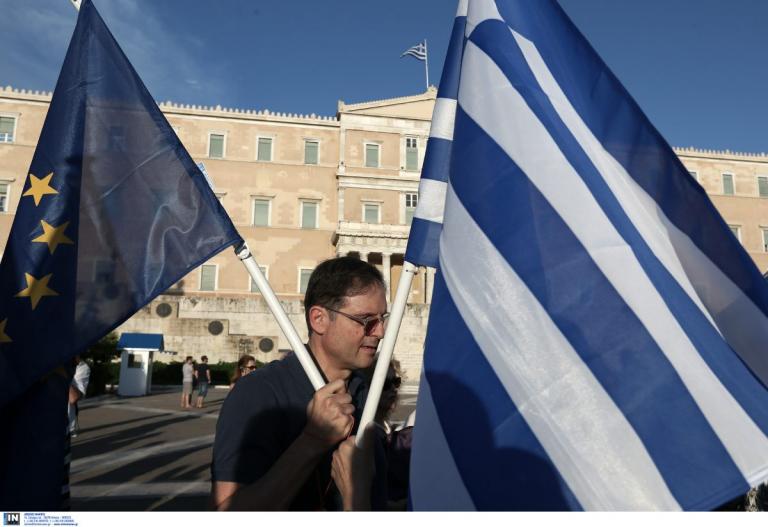 Reuters: “Συμβουλές” για τις παραμελημένες επιχειρήσεις – Επανεκκίνηση στον τομέα της διακυβέρνησης