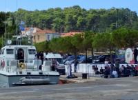 Στην Πύλο οι 36 μετανάστες που εντοπίστηκαν κοντά στη νήσο Σαπιέντζα (pics)