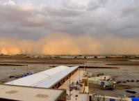 ΗΠΑ: Αμμοθύελλα «καταπίνει» το Φίνιξ (vid)