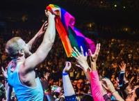 O Νταν Ρέινολντς των Imagine Dragons στηρίζει την LGBTQ κοινότητα
