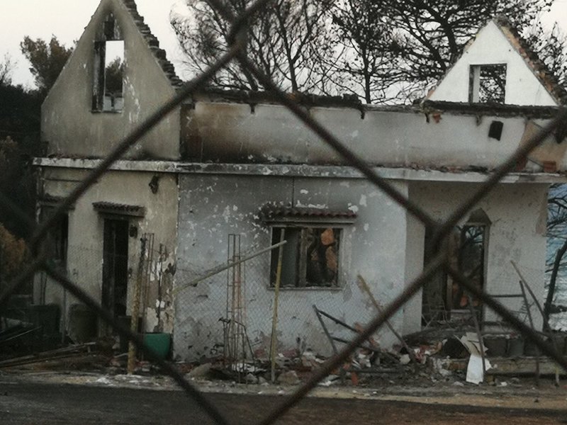 Φωτιά Μάτι: Νέα αποκάλυψη – Δεν υπήρχε πυροσβεστικό στην Πεντέλη το απόγευμα της πυρκαγιάς