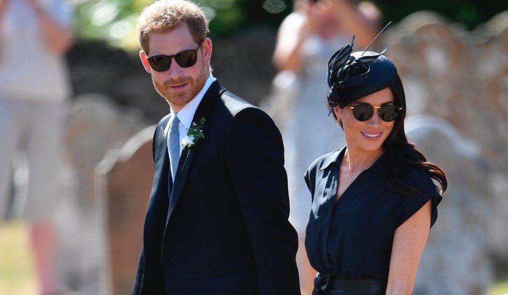 Meghan Markle: Η εντυπωσιακή εμφάνιση σε γάμο φίλου του πρίγκιπα Harry (pics)