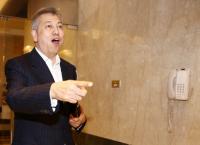 Παϊρότζ: Ήρθε στην Αθήνα – Στο πλευρό του ο Ρέστης (pic)