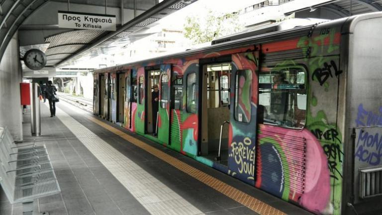 ΗΣΑΠ Πετράλωνα: Νεκρός ανασύρθηκε ο άνθρωπος που έπεσε στις γραμμές του τρένου