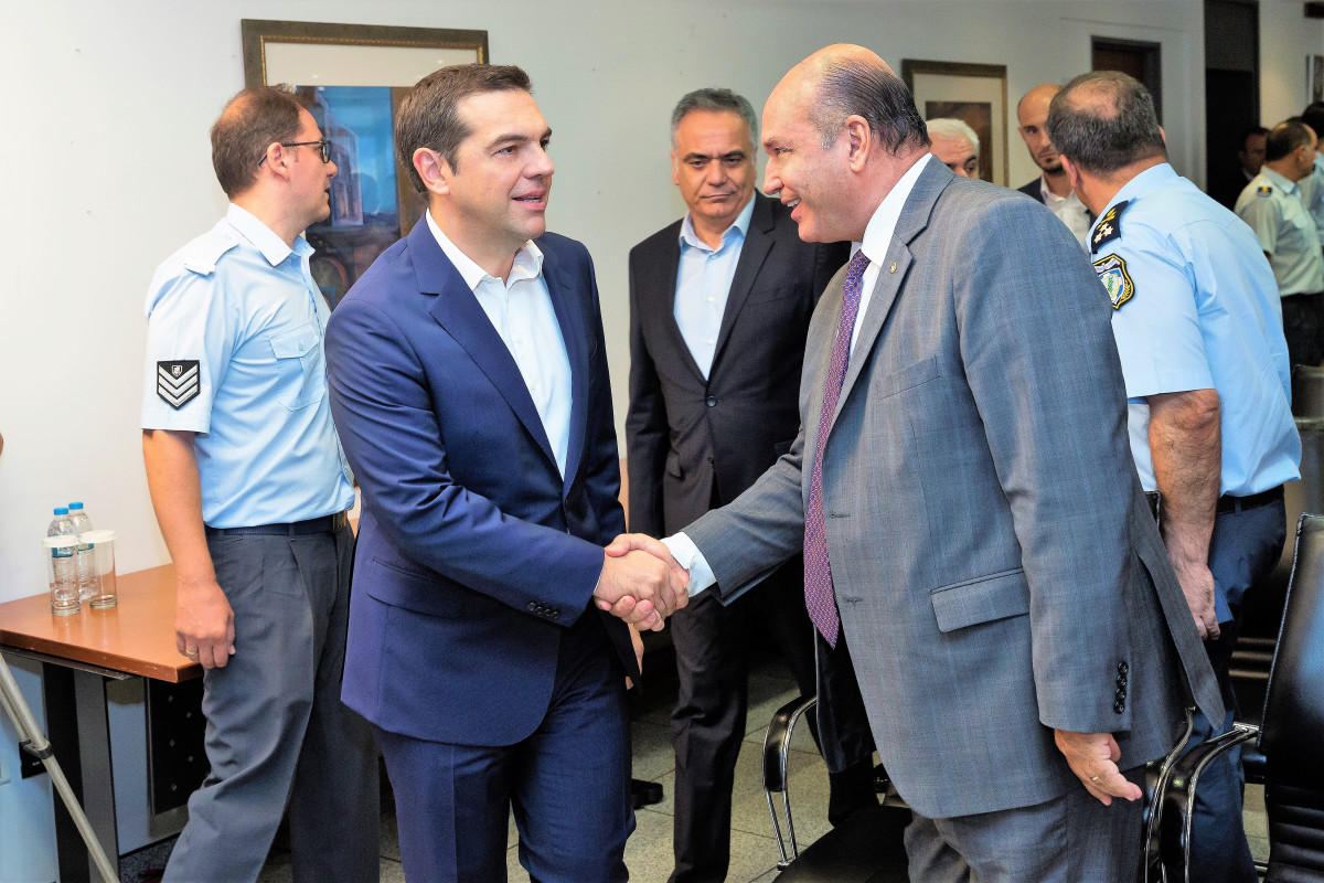 Αλέξης Τσίπρας – Τζανέτος Φιλιππάκος: Τετ α τετ στο Υπουργείο Προστασίας του Πολίτη