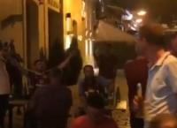 Οπαδοί Ολυμπιακού, ΑΕΚ και Μπέρνλι “αγκαλιά” τραγουδούν μαζί (vid)