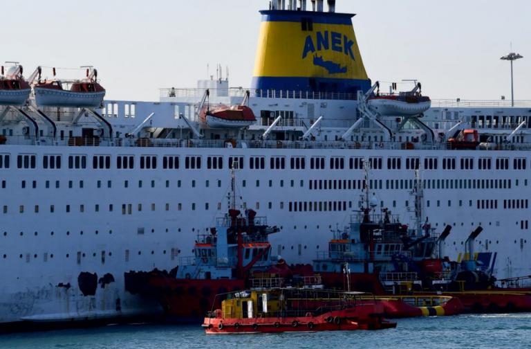 Ελευθέριος Βενιζέλος: Έσβησε η φωτιά – Βρήκαν καραμπίνα και φυσίγγια σε φορτηγάκι των ΕΛΤΑ