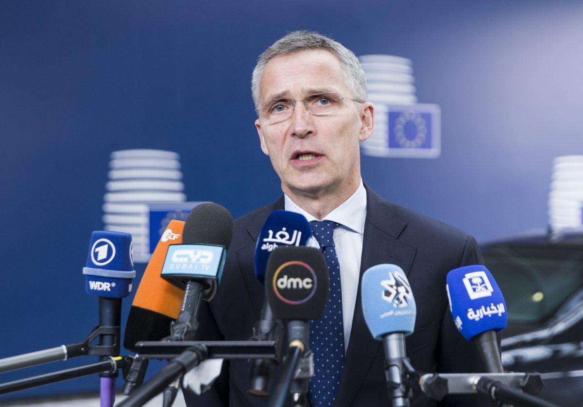 Στόλτενμπεργκ: Ξεκαθαρίζει στον Ζάεφ – Ένταξη στο ΝΑΤΟ μόνο με “ναι” στο δημοψήφισμα