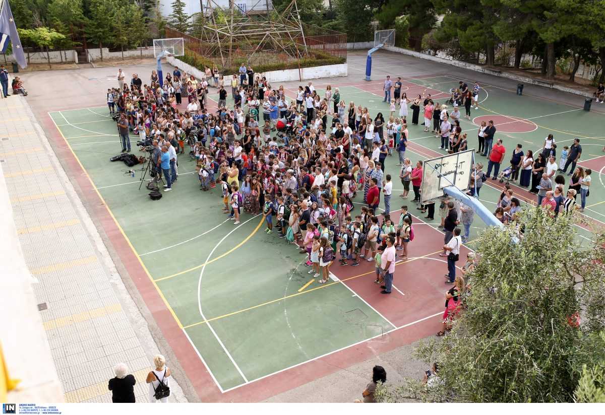 ΚΛΕΙΣΤΑ ΣΧΟΛΕΙΑ ΑΥΡΙΟ: Γιατί δεν θα κάτσουν στα θρανία οι μαθητές;