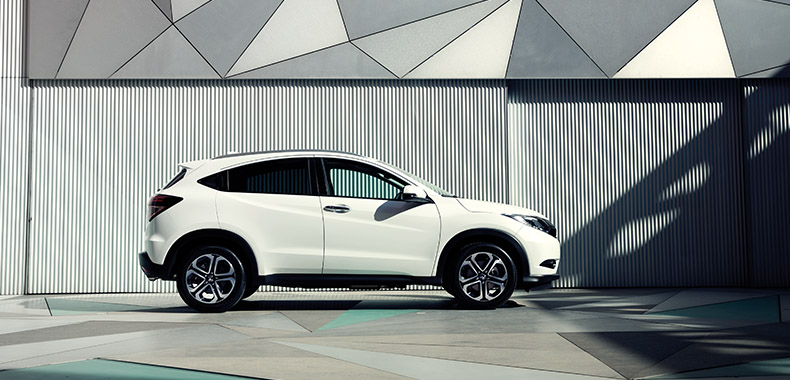Honda: Αποκαλύπτει το ανανεωμένο HR-V (pics)